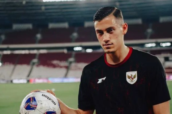Venezia Berjuang: Idzes Hadapi Raksasa Serie A